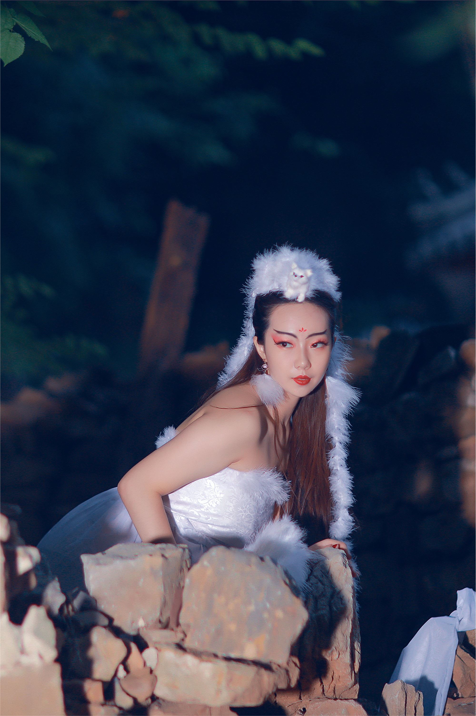 YITUYU艺图语 2021.08.16 白狐 小米